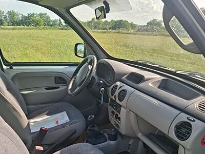 Nissan Kubistar Rollstuhlauto behindertengerecht