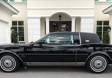 Buick 1985 Riviera V8 Coupe Originallack TÜV Neu