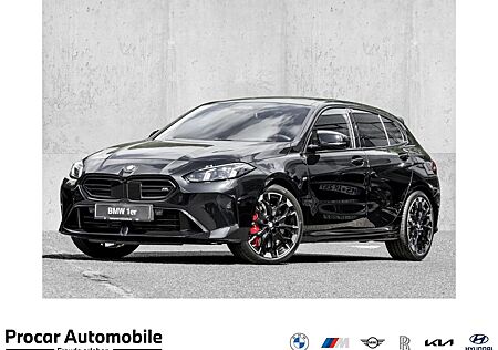 BMW M135 xDrive M Sport HUD PANO ACC RFK NAVI LED