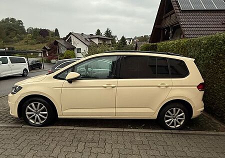 VW Touran Volkswagen 2.0 TDI SCR DSG Highline Highline