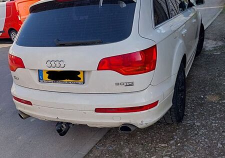 Audi Q7 3.0 TDI (DPF) quattro tiptronic -
