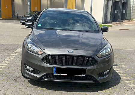 Ford Focus 1,0 EcoBoost 92kW ST-Line Black Auto S...
