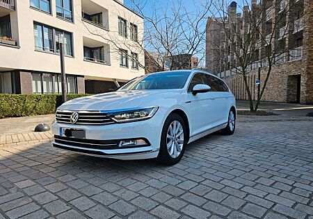 VW Passat Volkswagen 2.0 TDI SCR 176kW DSG 4MOT Highline V...