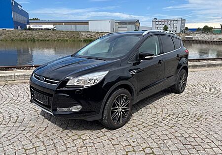 Ford Kuga 2,0 TDCi 2x4/ Titanium / AHK / SR & WR /EPH