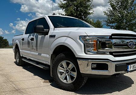 Ford F 150 XLT 3.3 V6 4X4