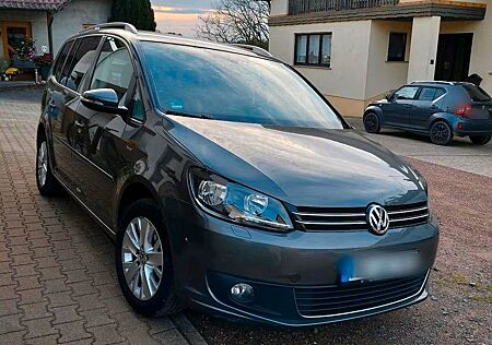 VW Touran Volkswagen 1.2 TSI LIFE EZ:09/2014