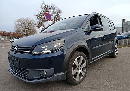 VW Touran Volkswagen CrossTouran