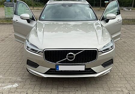 Volvo XC 60 XC60 D4 AWD Momentum - Top Ausstattung