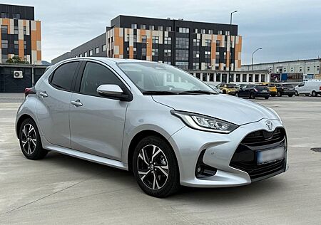 Toyota Yaris Hybrid Style