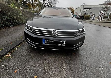 VW Passat Variant Volkswagen 2.0 TDI SCR DSG Business Vari...