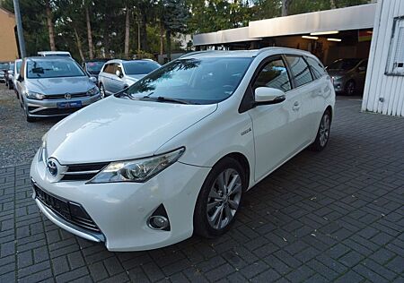 Toyota Auris Touring Sports Kombi 1.8 Hybrid*KAMERA*SHZ