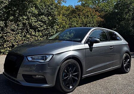 Audi A3 2.0 TDI S tronic Attraction Attraction