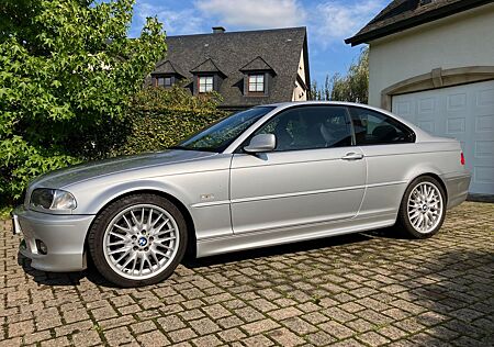 BMW 330Ci -