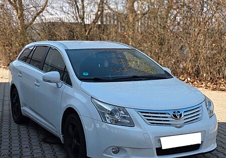 Toyota Avensis T27 Kombi 2.2 D-4D Hauptuntersuchung ne