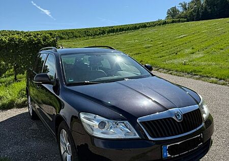 Skoda Octavia 1.6 Elegance Combi Elegance