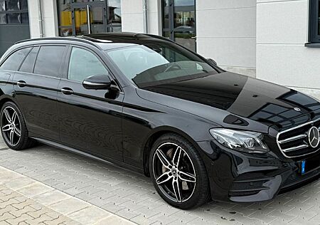 Mercedes-Benz E 350 d T Autom. - AMG-Line LED 360Kamera