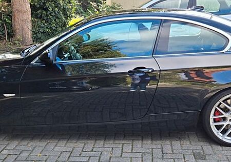 BMW 330d E92 Coupé M57