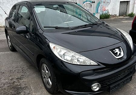 Peugeot 207 | TÜV und Service neu !