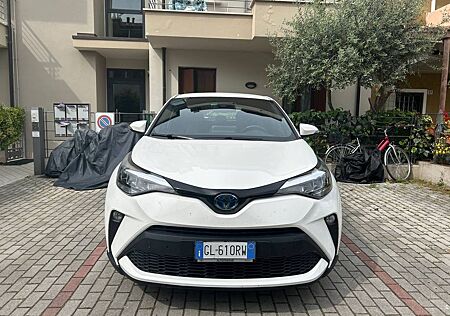 Toyota C-HR 1.8-l-VVTi Hybrid Flow Flow (IT ZULASSUNG)