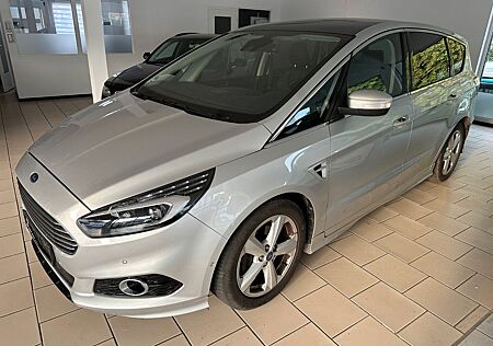 Ford S-Max Titanium BI TURBO, NAV.KAM.7 SITZ. 209PS