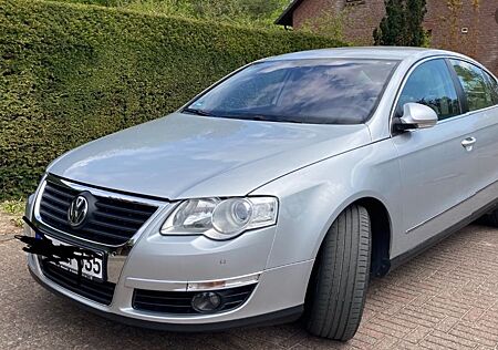 VW Passat Volkswagen 2.0 FSI Highline