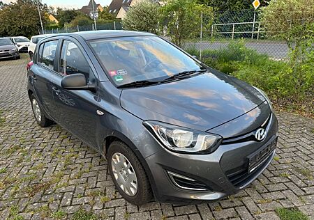 Hyundai i20 FIFA World Cup Edition.klima.TÜV neu.