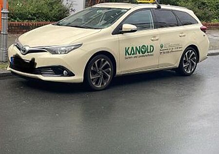 Toyota Auris Touring Sports Touring Sports Hybrid 1...