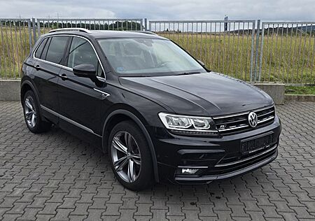 VW Tiguan Volkswagen 2.0 TDI 4M DSG R-Line/NAV/KAM/AHK/LED/PAN