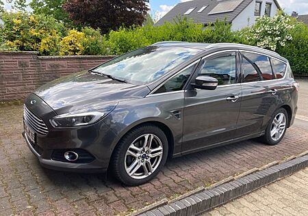 Ford S-Max 2,0 TDCi 110kW 4x4 Business Edition Bu...