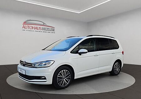 VW Touran Volkswagen DSG Comfortline 7 Sitzer El. Panodach Nav