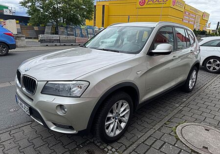 BMW X3 xDrive20d - HUD, Anhänger, Vollleder, Automat