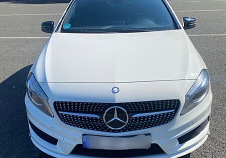 Mercedes-Benz A 200 AMG Line AMG Line