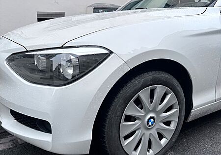 BMW 114i -