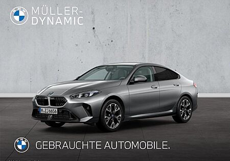 BMW 218d GRAN COUPÈ M SPORT DESIGN PARKING DRIVING A