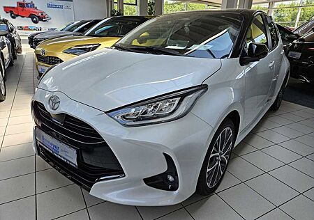 Toyota Yaris Hybrid 130 1.5 Style PLUS Zweifarb-Lackier