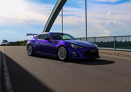 Toyota GT86 2,0-l-Boxermotor - Alles Eingetragen