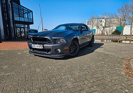 Ford Mustang Shelby GT 500 5.8