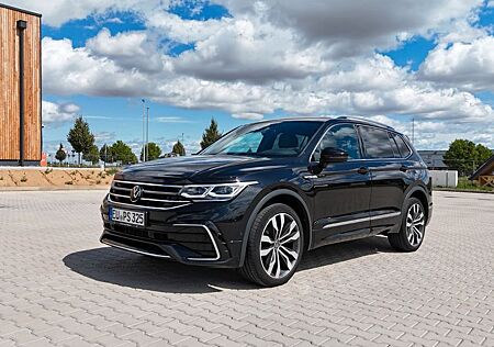 VW Tiguan Volkswagen 2.0 TDI SCR 147kW DSG 4MOTION R-Line ...