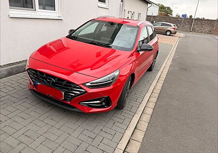 Hyundai i30 1.5 T-GDI Hybrid Prime DCT Prime STAUASSISST