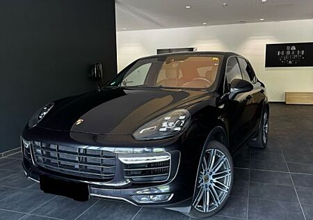 Porsche Cayenne Turbo 2014 | Keramikbremse | Carbonpaket
