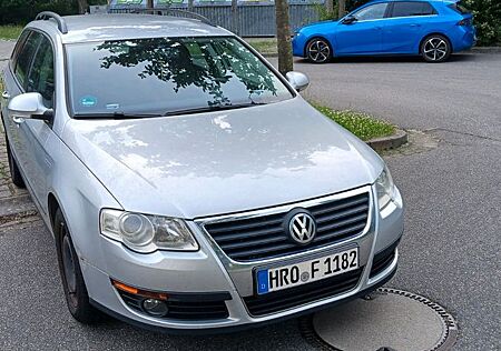 VW Passat Variant Volkswagen 2.0 TDI DPF DSG Trendline Var...