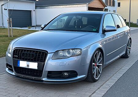 Audi A4 2.0 TFSI Avant S-Line Xenon Scheckheft Sitzh.