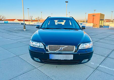 Volvo V70 II LPG & Benzin HU & AU NEU