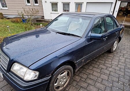 Mercedes-Benz 250 turbodiesel 185.000