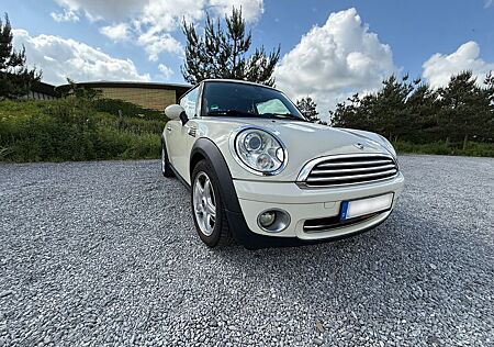 Mini Cooper TÜV bis Juni 2027