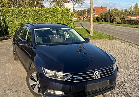 VW Passat Variant gebraucht kaufen VW Passat Variant Volkswagen 1.6 TDI SCR BlueMotion Trendl...