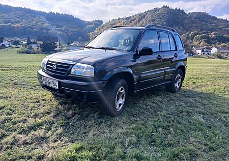 Suzuki Grand Vitara 2.5 V6 144PS 131600km