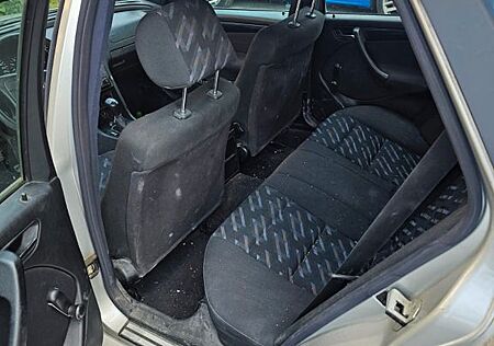 Mercedes-Benz C 200 T CLASSIC Classic