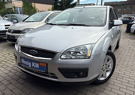 Ford Focus Lim. Ghia Klimaautomatik !!!