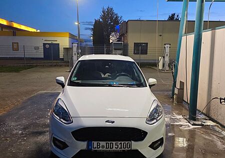 Ford Fiesta 1,0 EcoBoost ST-Line 8-fach bereift